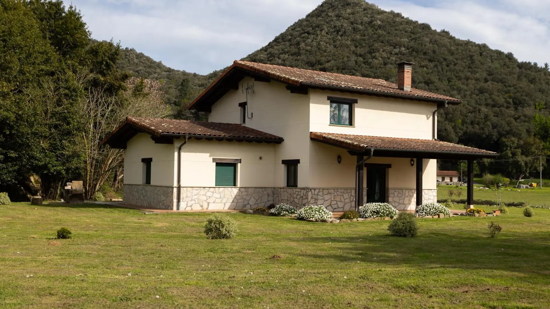 Villa Urdaibai Busturia 0*,  Spain
