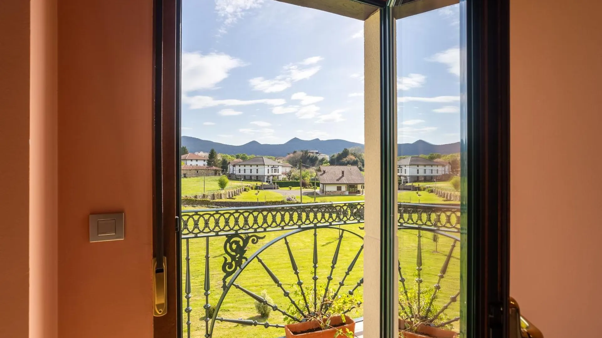 Villa Urdaibai Busturia 0*,  Spain